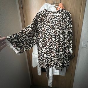 Leopard printed sheer kimono